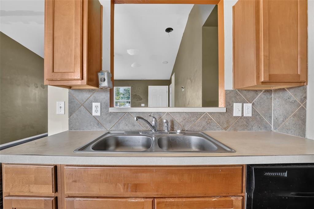1804 Nw 145th Street Property Photo 10