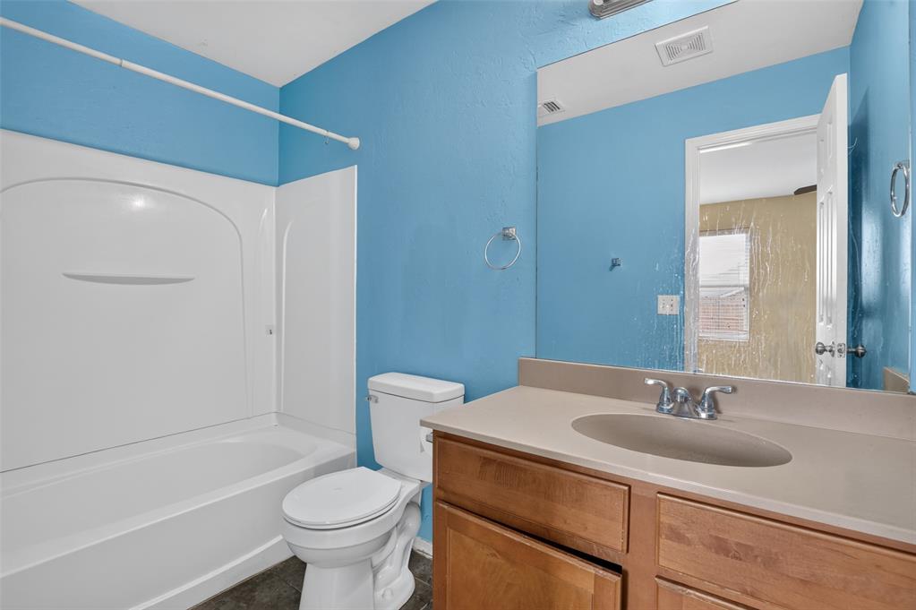 1804 Nw 145th Street Property Photo 17
