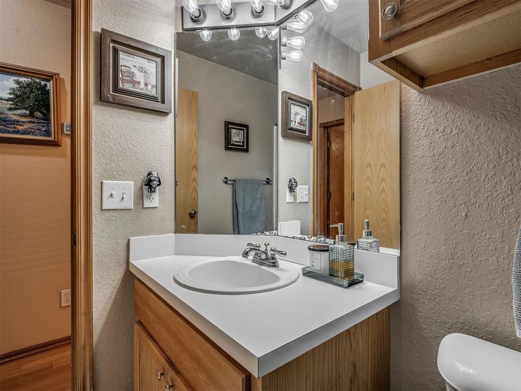 1713 N Shawnee Trail Property Photo 13