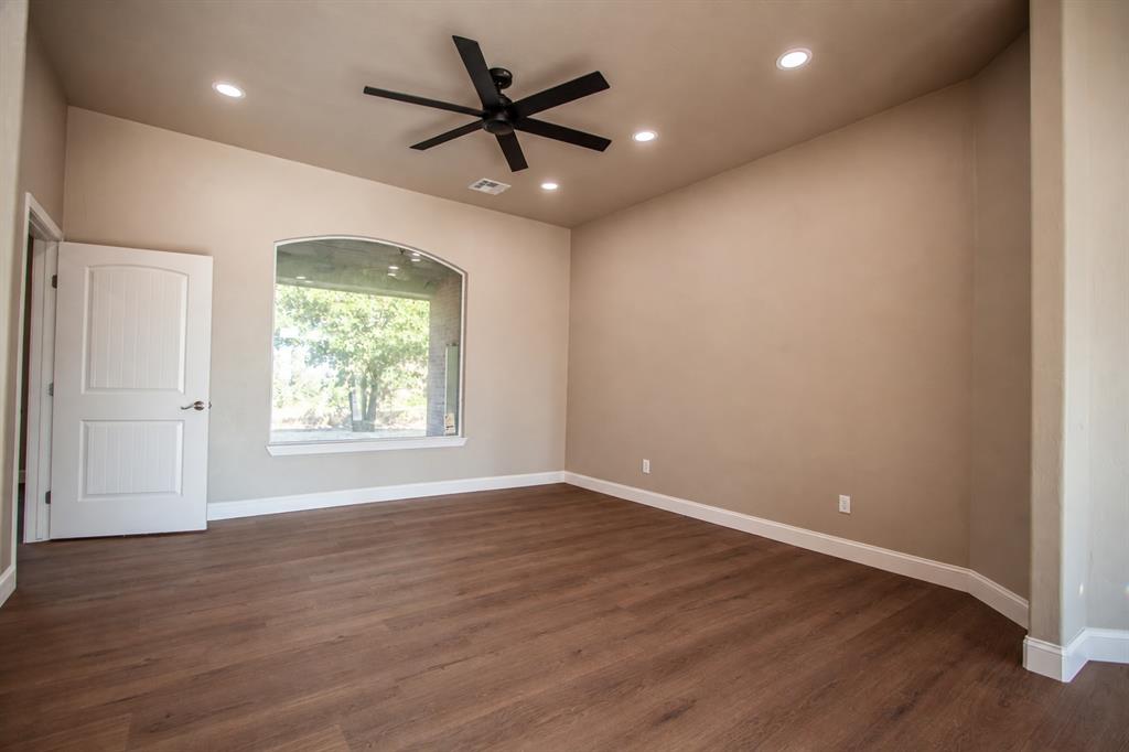 10501 Dobbs Road Property Photo 10