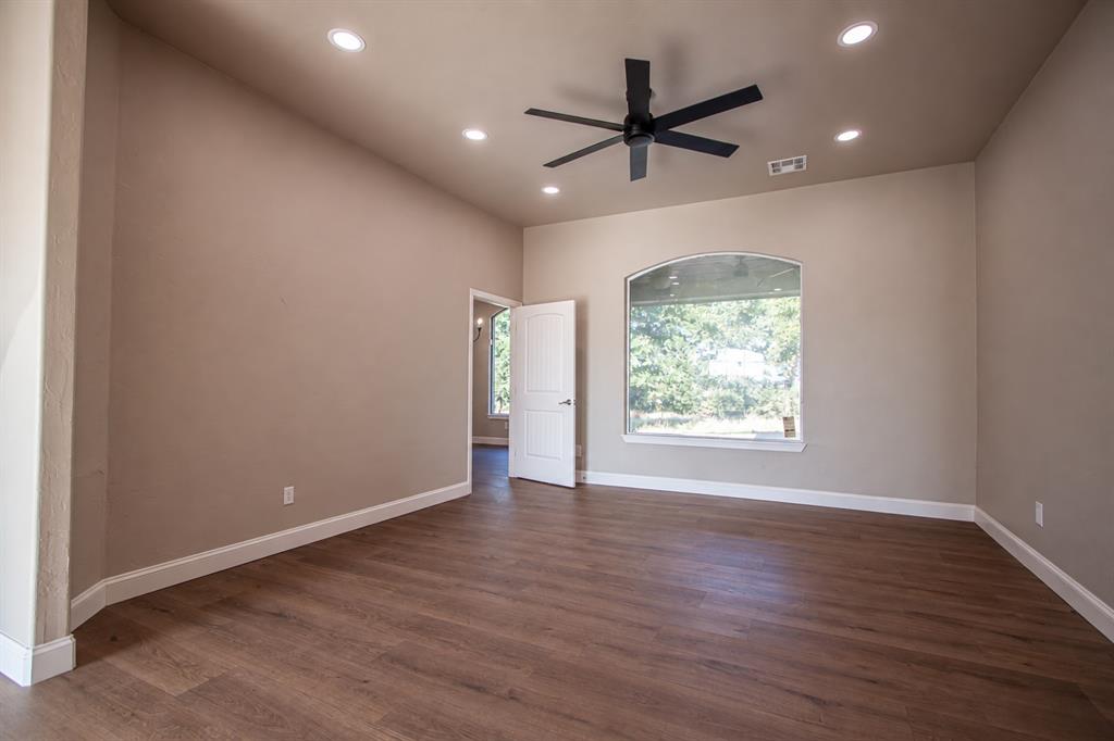 10501 Dobbs Road Property Photo 11