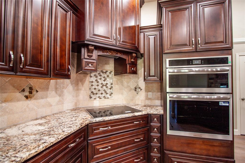 10501 Dobbs Road Property Photo 17