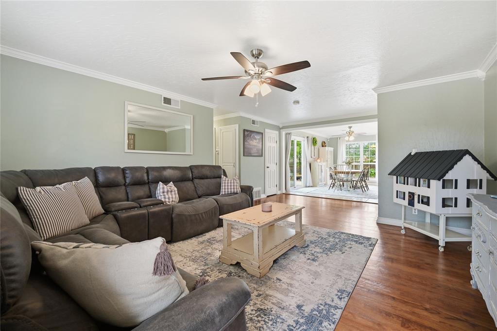 6906 Nw 59th Street Property Photo 8