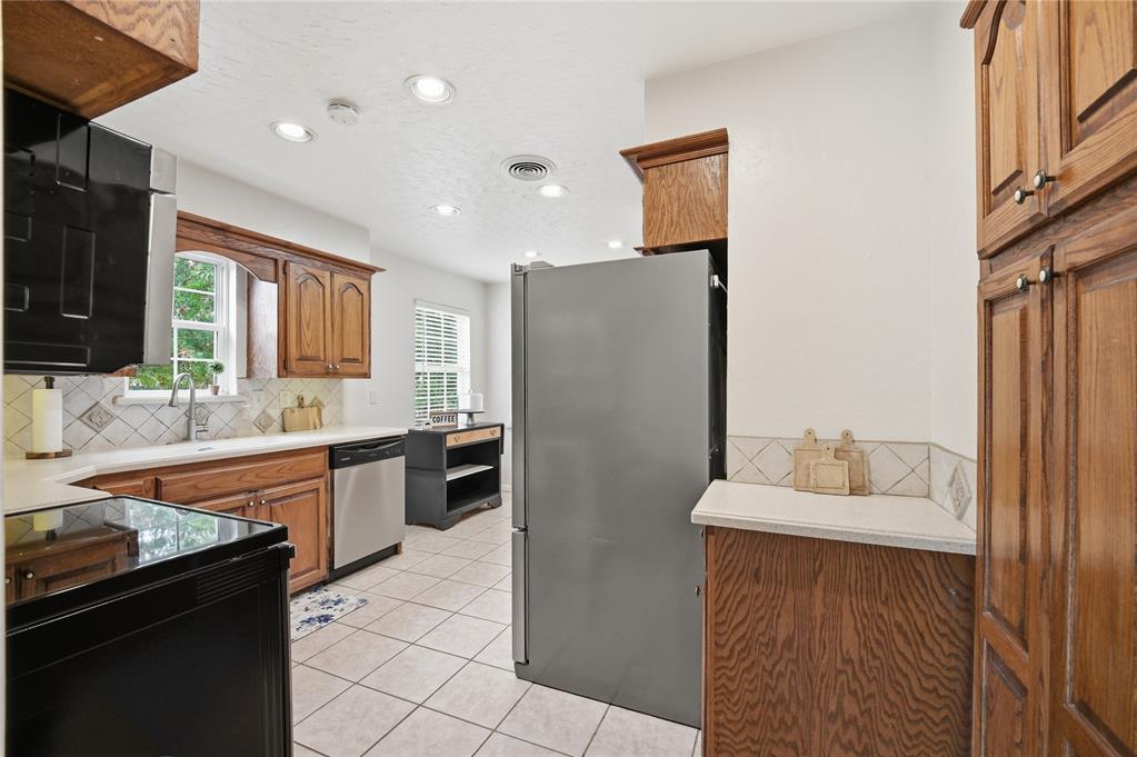 6906 Nw 59th Street Property Photo 18