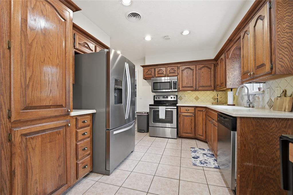 6906 Nw 59th Street Property Photo 20