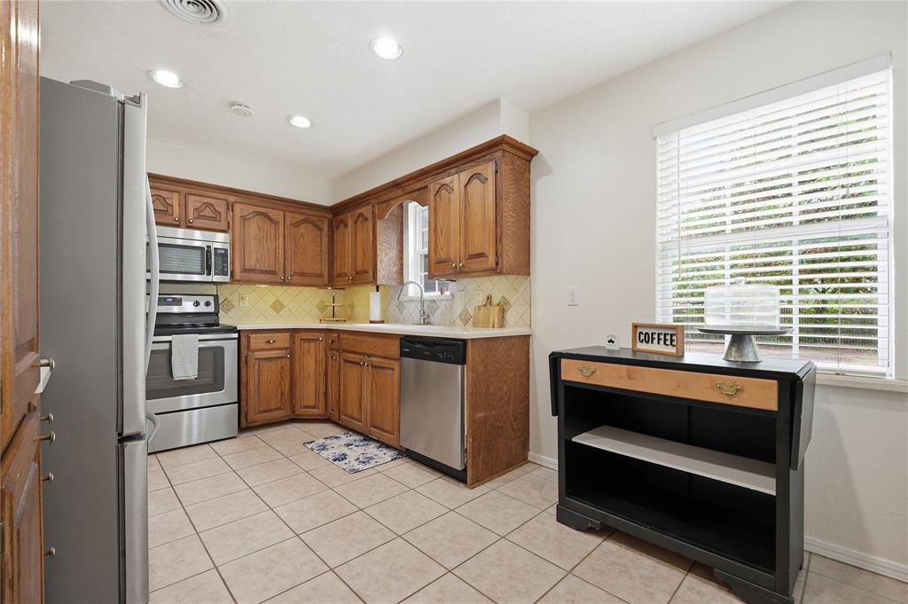 6906 Nw 59th Street Property Photo 24