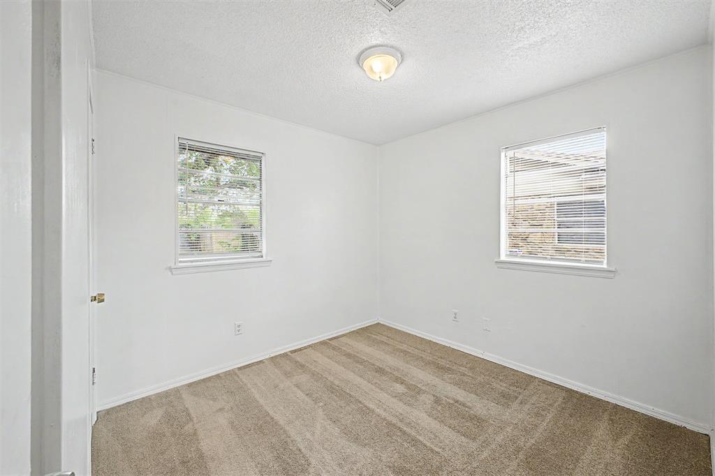 716 Lloyd Avenue Property Photo 19