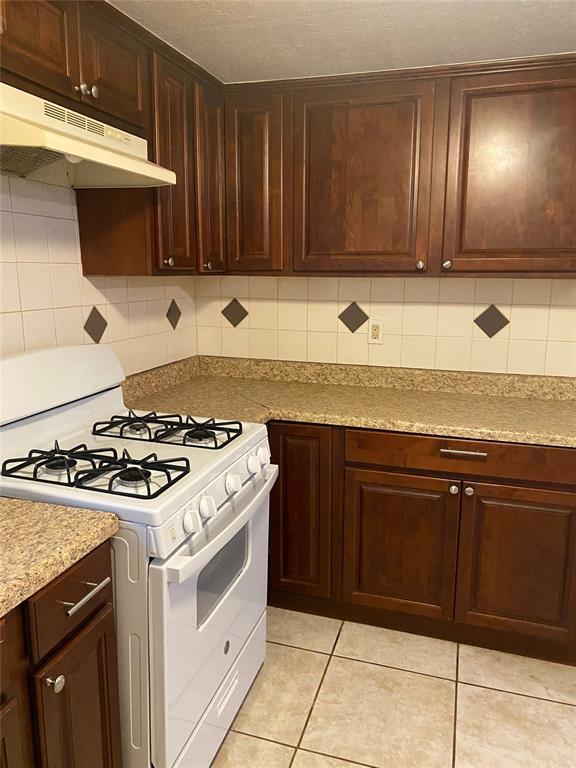216 Ne 4th Street 216, 218 Property Photo 6