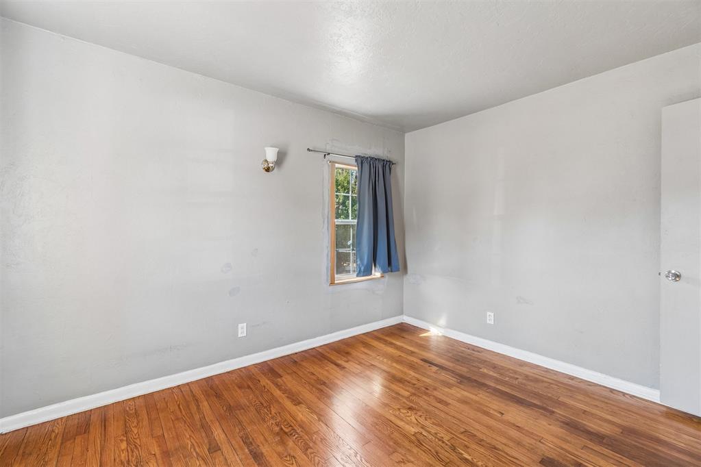 1117 Marydale Avenue Property Photo 14