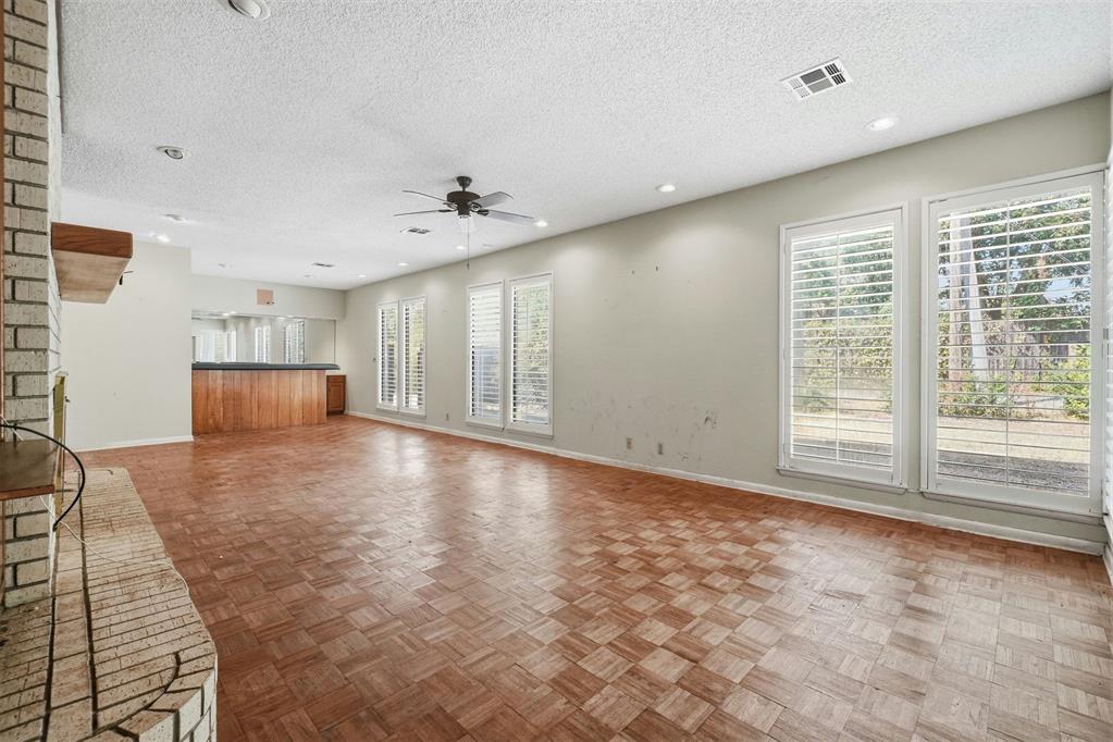 525 Lakeside Drive Property Photo 14