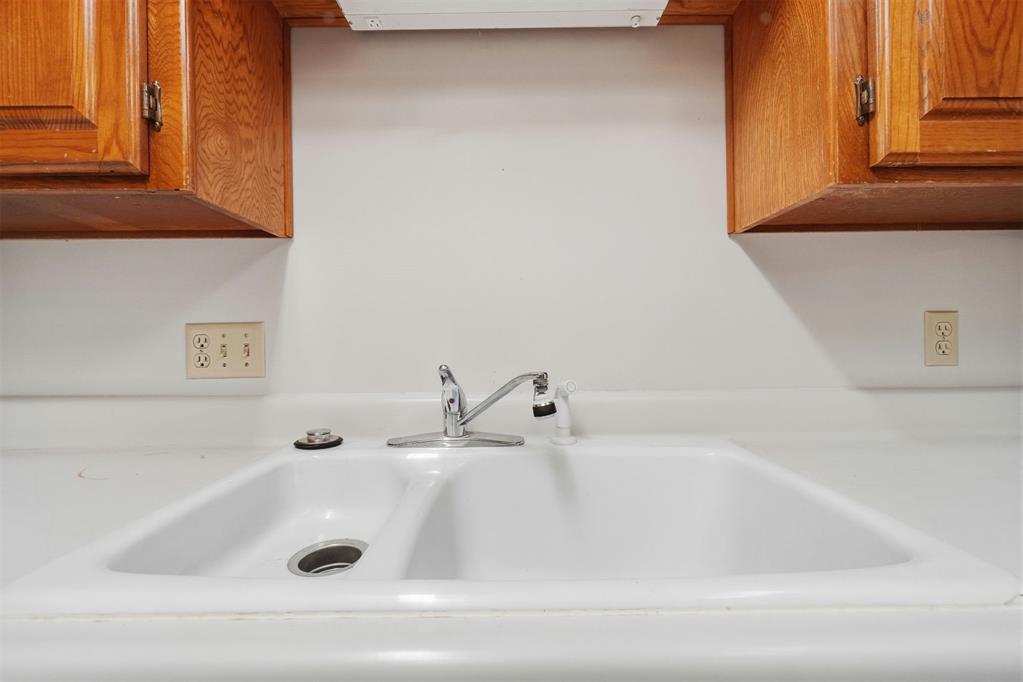 525 Lakeside Drive Property Photo 23