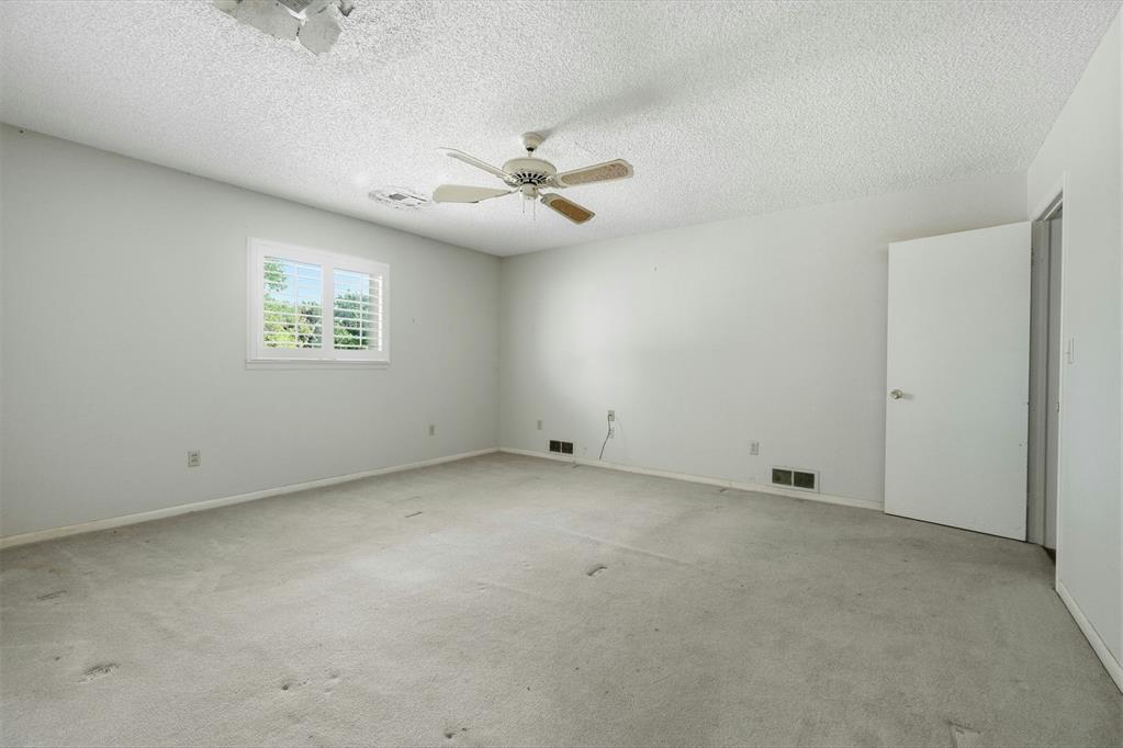 525 Lakeside Drive Property Photo 25