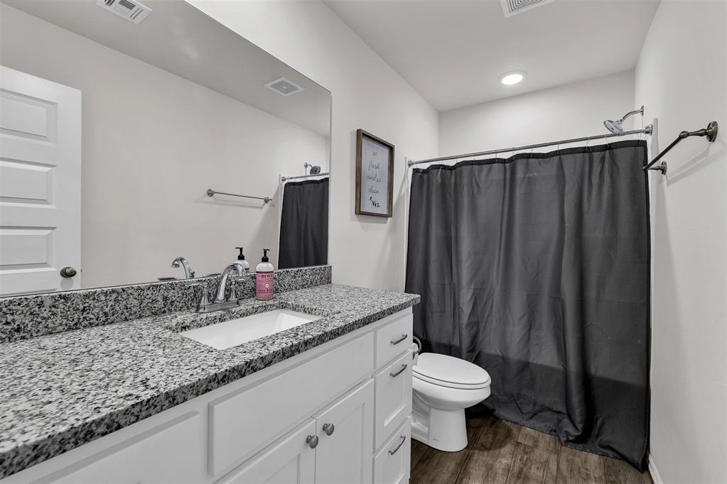 1938 Eli Avenue Property Photo 16