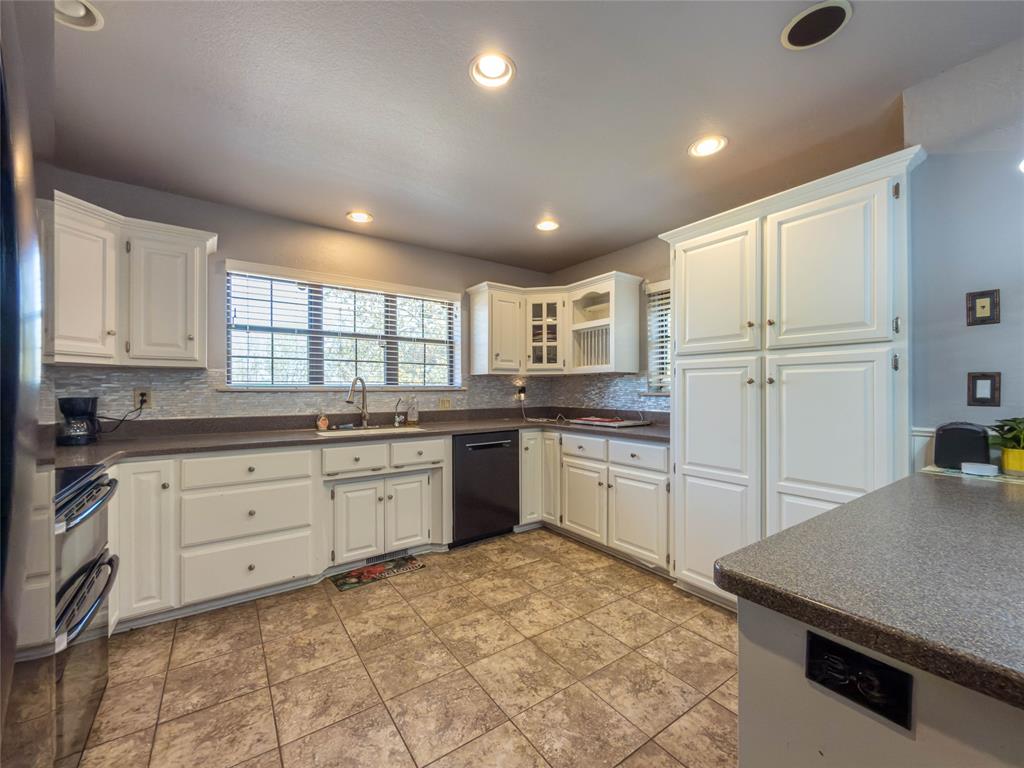 8717 Us 183 Highway Property Photo 11