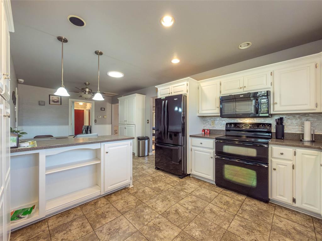 8717 Us 183 Highway Property Photo 13