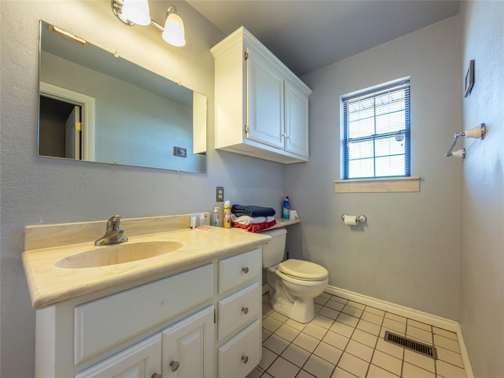 8717 Us 183 Highway Property Photo 25