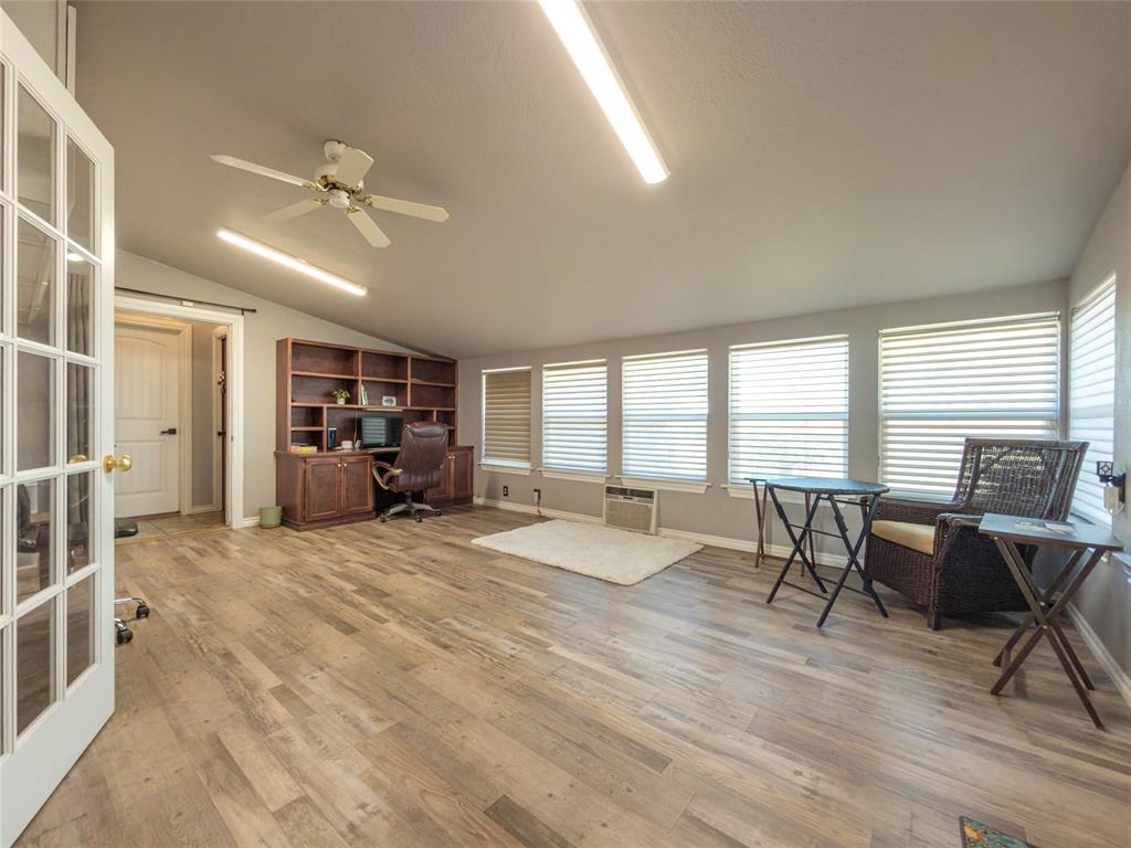 8717 Us 183 Highway Property Photo 26