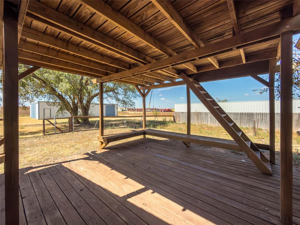 8717 Us 183 Highway Property Photo 31
