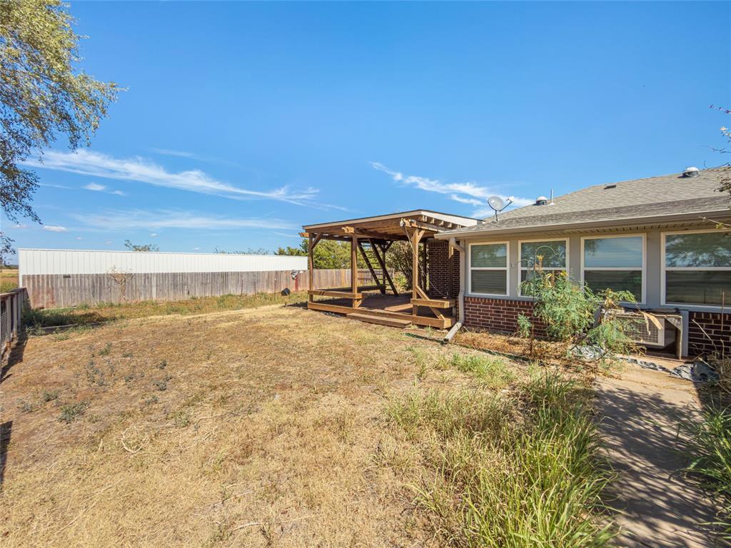 8717 Us 183 Highway Property Photo 33