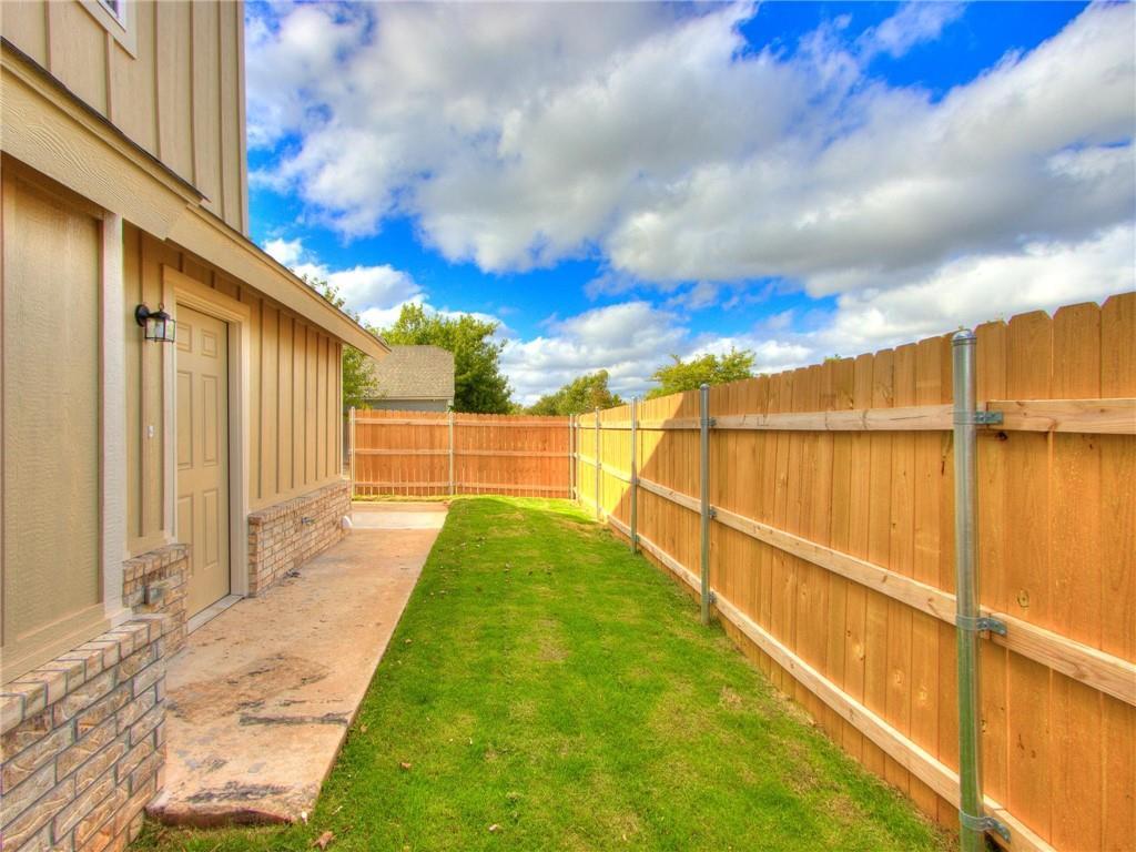 6719 Lyrewood Lane Property Photo 6