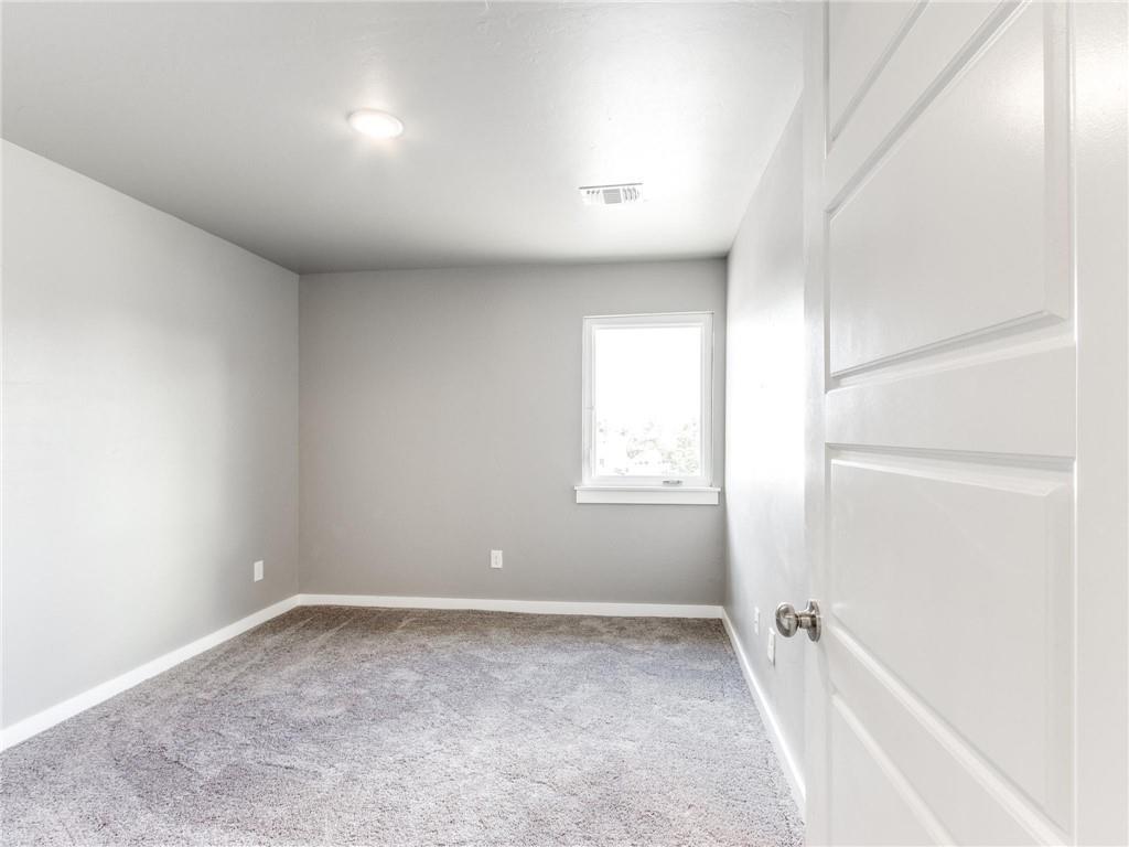 6719 Lyrewood Lane Property Photo 32