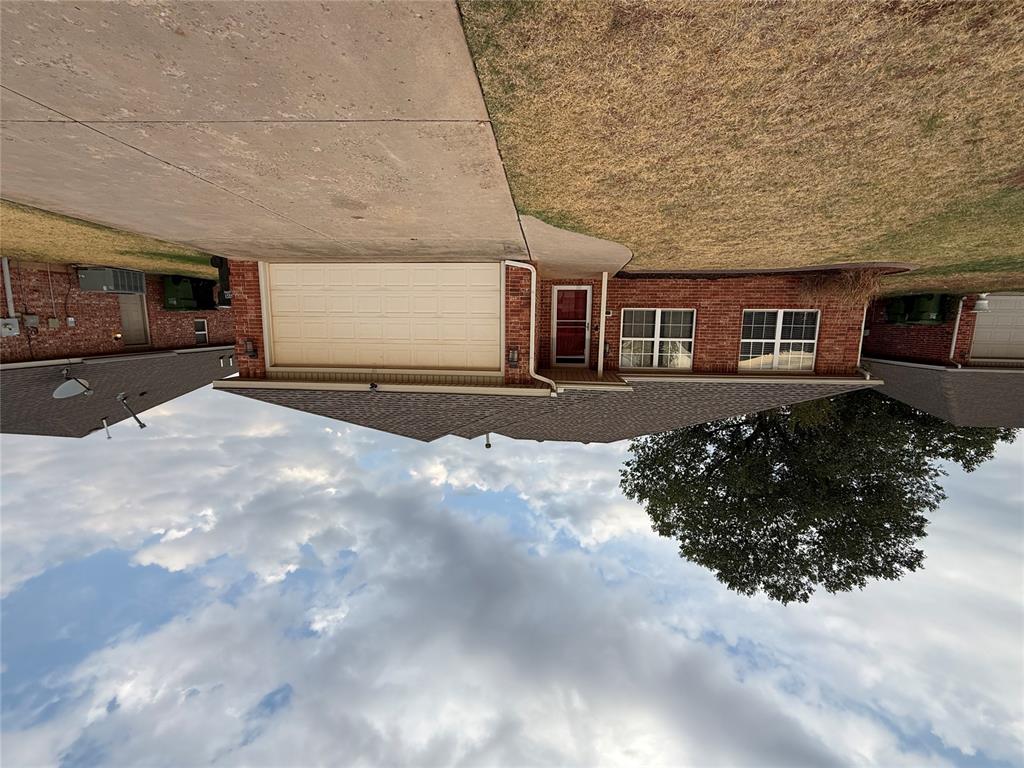 620 Eastview Circle Property Photo 1