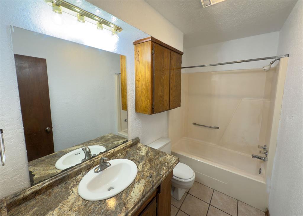 1250427 Property Photo 12