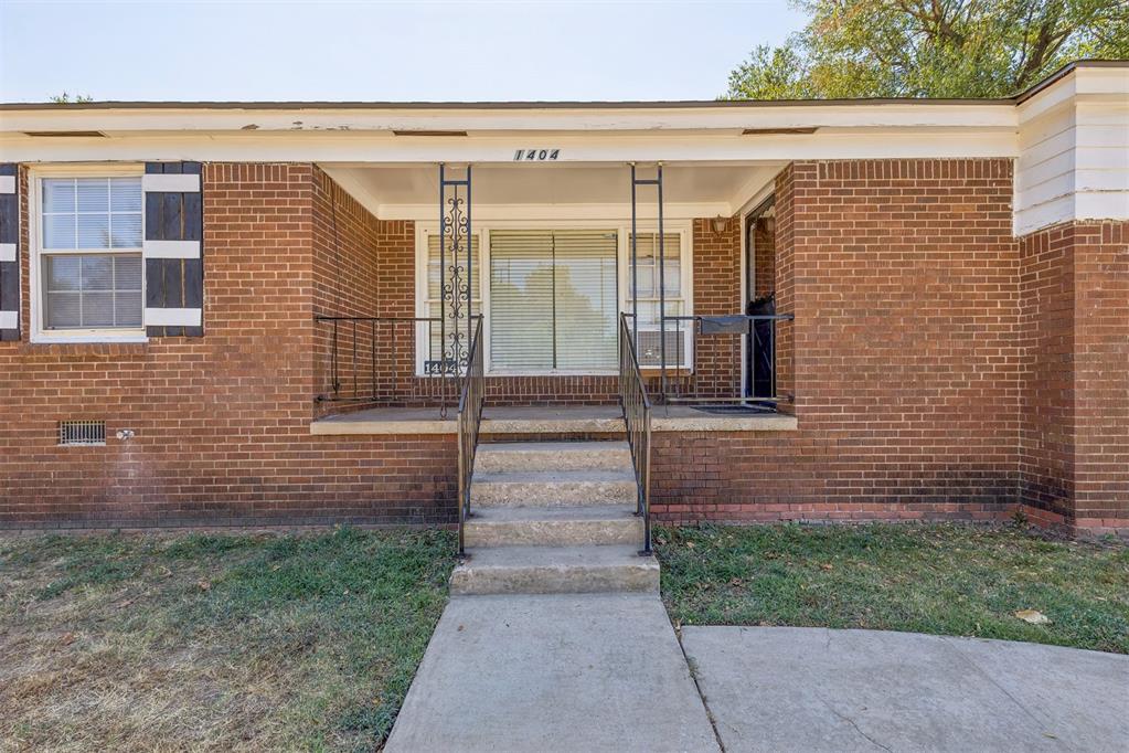 1404 Ne 39th Street Property Photo 2