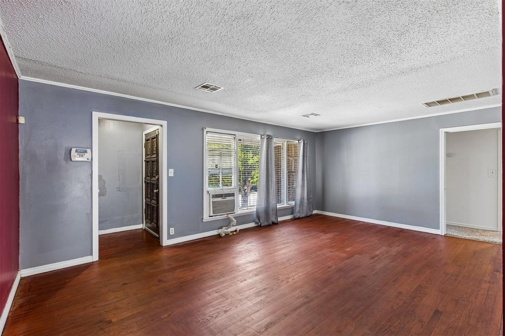 1404 Ne 39th Street Property Photo 5