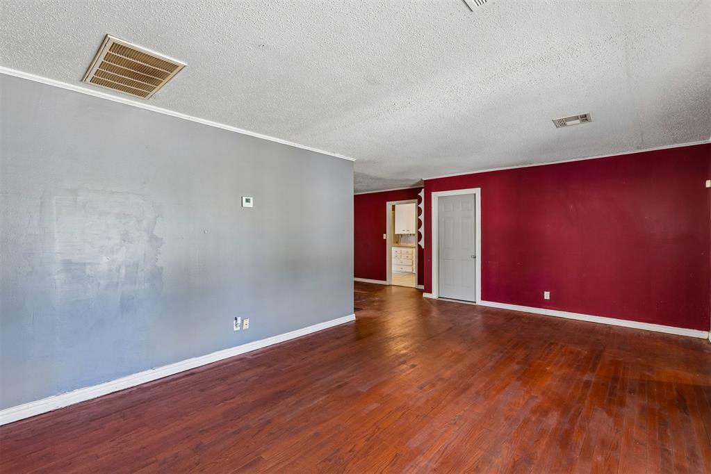 1404 Ne 39th Street Property Photo 7