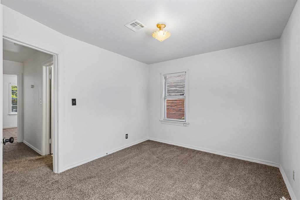 1404 Ne 39th Street Property Photo 22