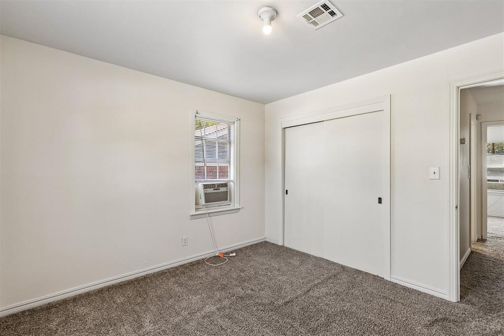 1404 Ne 39th Street Property Photo 24