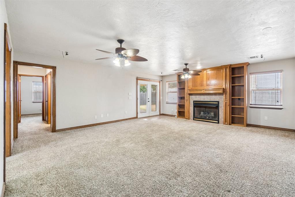 1353 W Cedarbrook Lane Property Photo 3