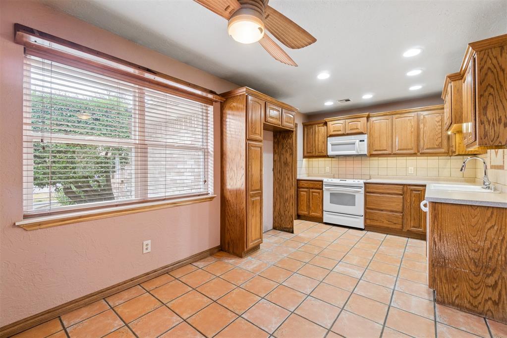 1353 W Cedarbrook Lane Property Photo 11
