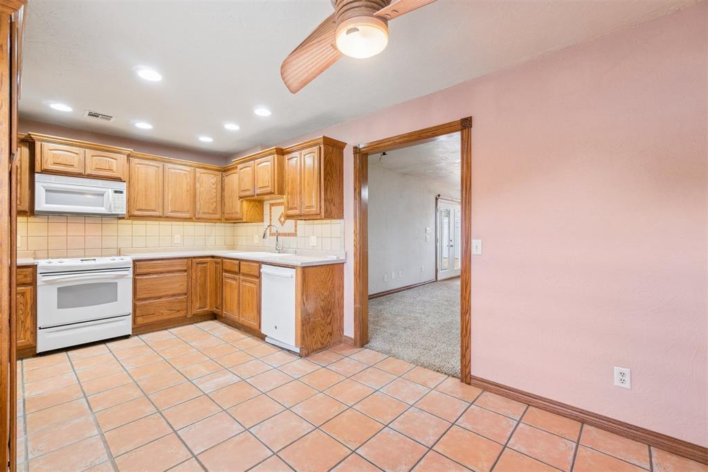 1353 W Cedarbrook Lane Property Photo 12