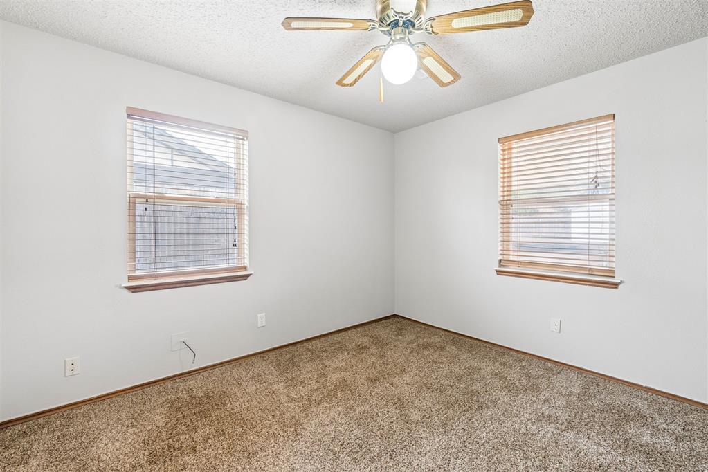 1353 W Cedarbrook Lane Property Photo 22