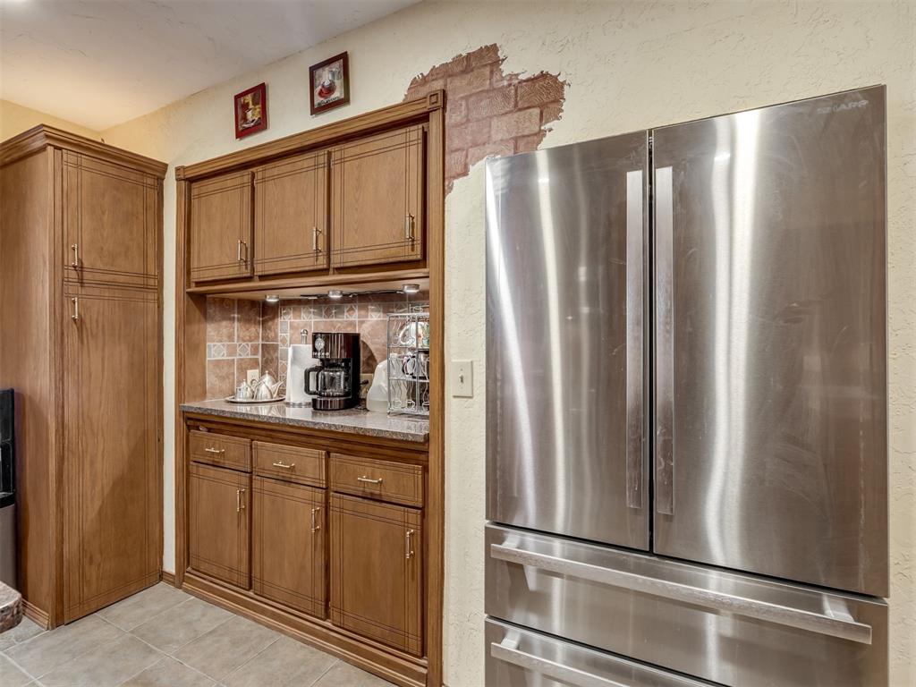 6800 Tanglewood Drive Property Photo 11