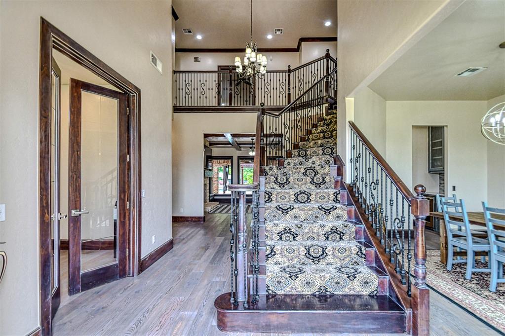 8825 Legacy Crossing Road Property Photo 10