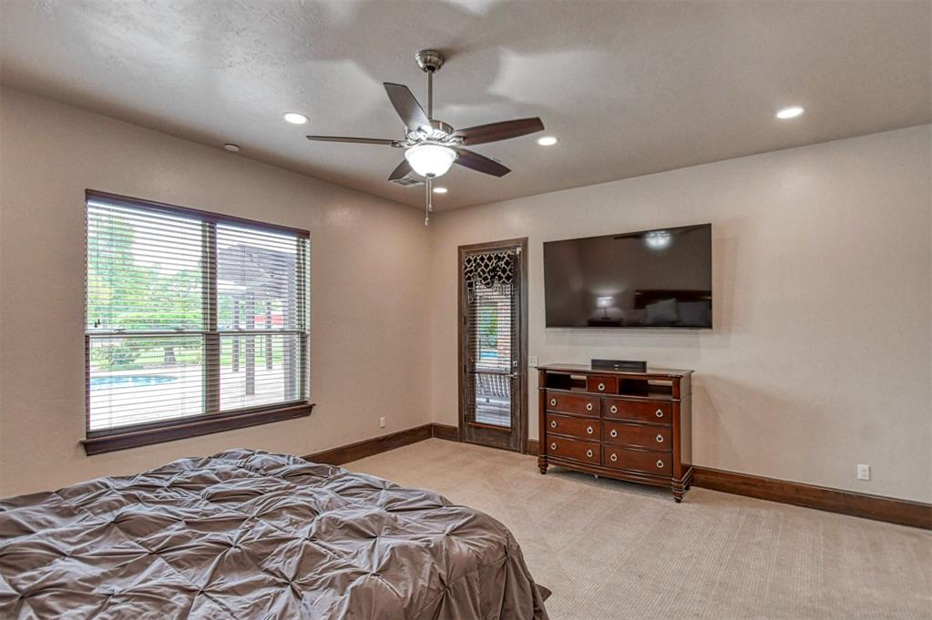 8825 Legacy Crossing Road Property Photo 12