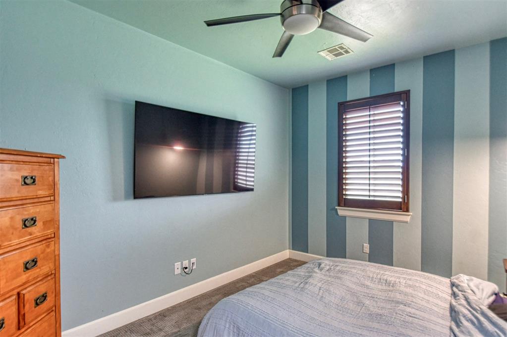 8825 Legacy Crossing Road Property Photo 16