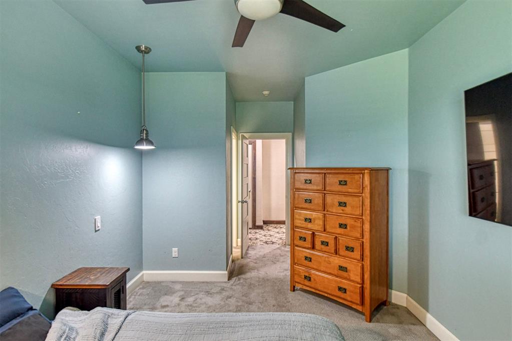 8825 Legacy Crossing Road Property Photo 17