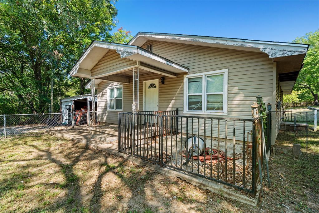 902 W 4th Street Property Photo 8