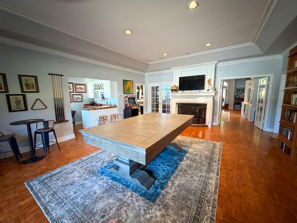 4205 N Upper Lake Drive Property Photo 3