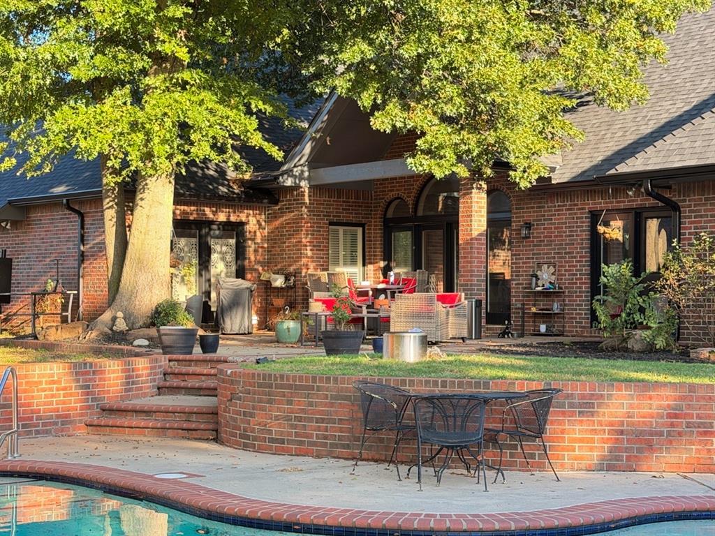 4205 N Upper Lake Drive Property Photo 16