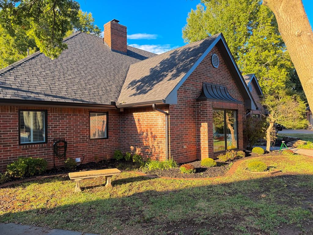 4205 N Upper Lake Drive Property Photo 18