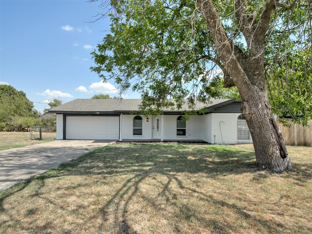 5808 N Hammond Avenue Property Photo 1