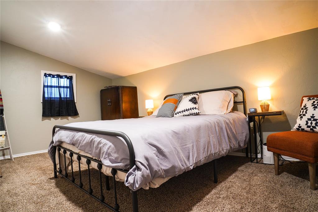 924 N Ash Street Property Photo 10