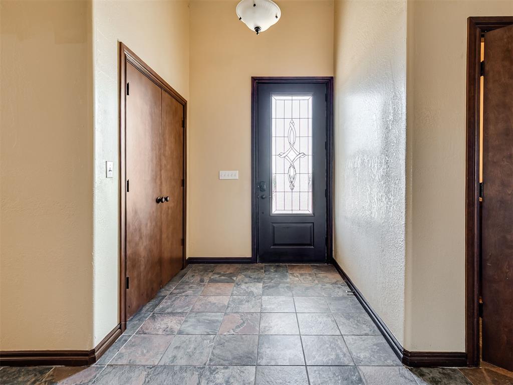 501 N Hogan Avenue Property Photo 3