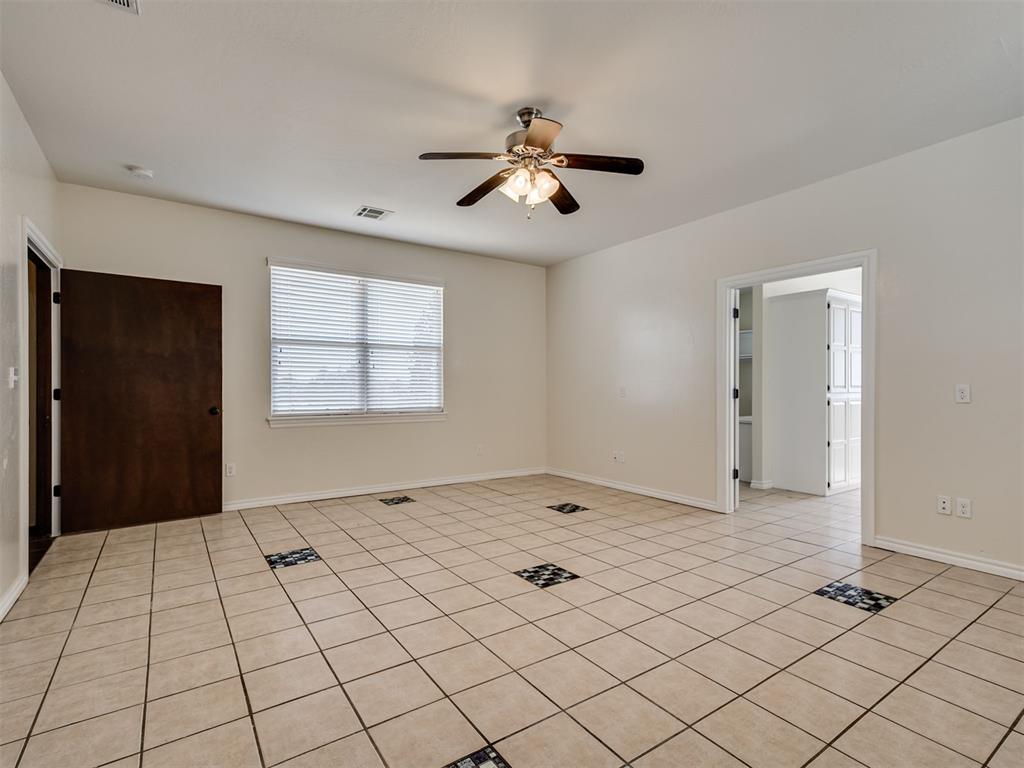 501 N Hogan Avenue Property Photo 8