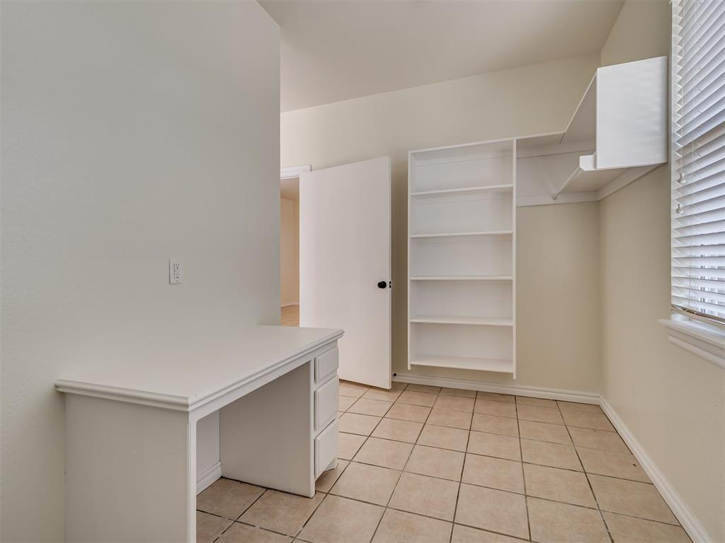 501 N Hogan Avenue Property Photo 10